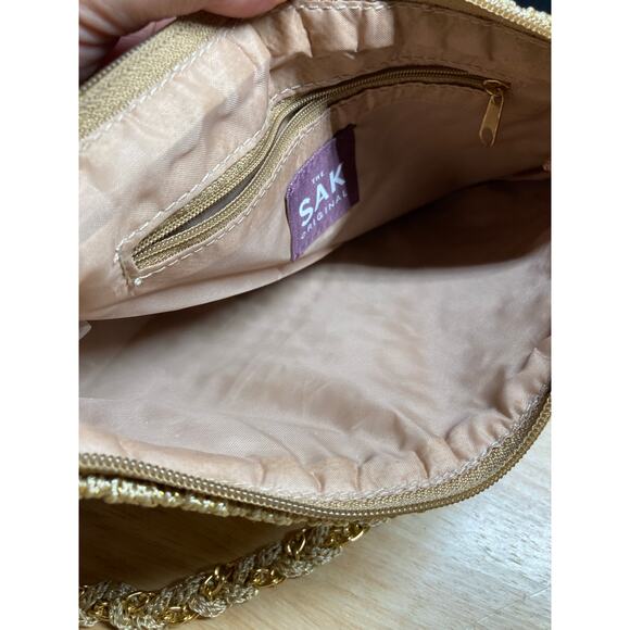 The Sak Original Gold Metallic Crocheted Purse. Excellent Pre-Owned Condition - Picture 4 of 8
